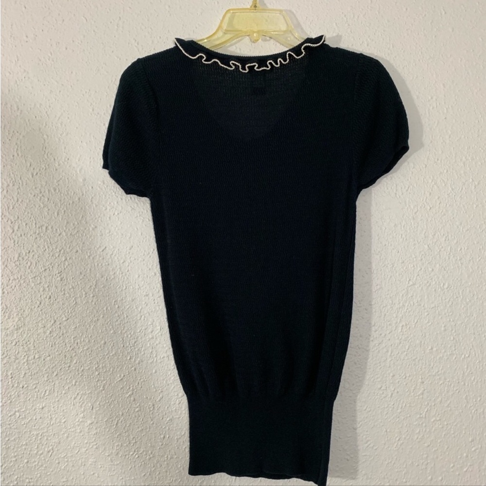 Banana Republic V-Neck Ruffle Front S/S Sweater - Picture 3 of 4